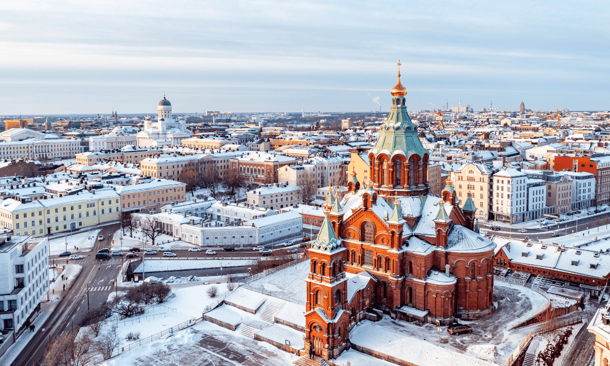 An aerial view of Helsinki in winter. The city will soon have a new Helen district heating plant using a CO2 heat pump.