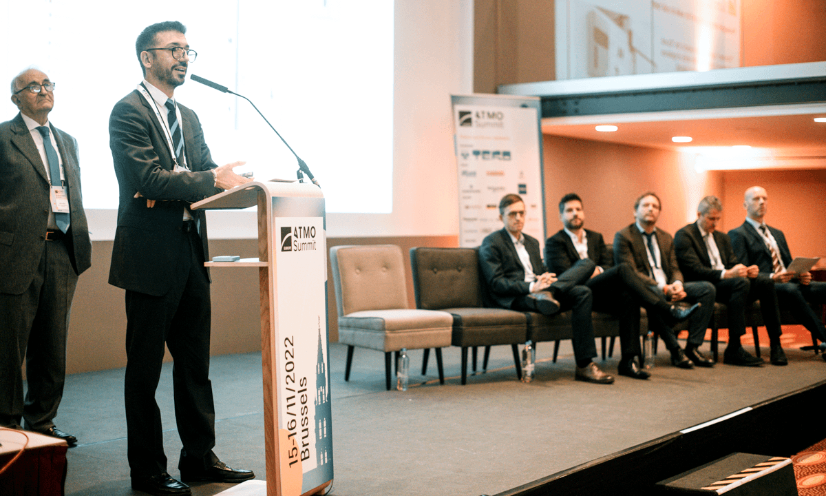 Erik Venturi, Daikin presented about the manufacturer's R290 monoblock with inverter technology alongside Marino Bassi, Embraco, at ATMO Europe 2022.