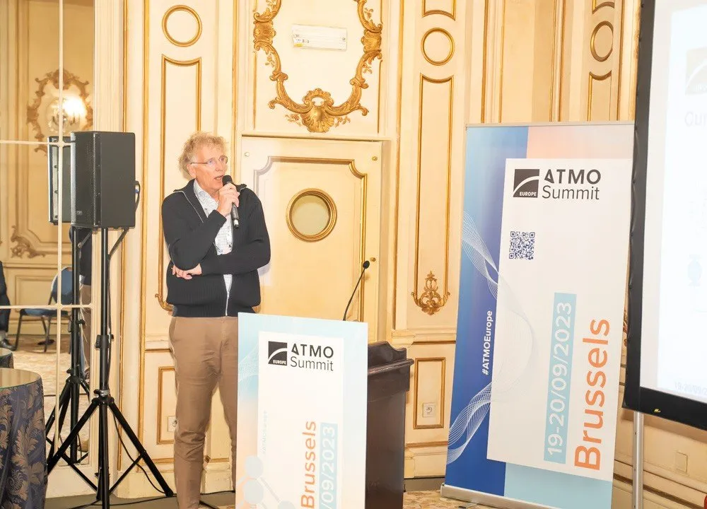 Michael Eckert, Kälte Eckert, presenting at ATMO Europe 2023 R717 heat pump