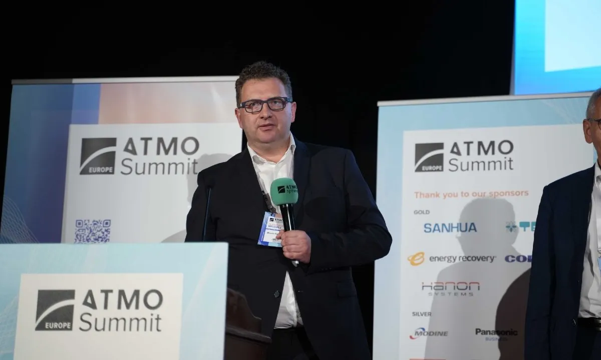 Marcin Szczecina, JBG-2, discussing R290 plug-ins at ATMO Europe Summit 2023.