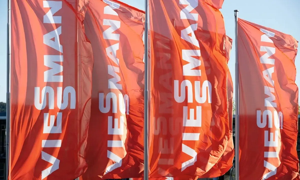 An image of Viessmann Climate Solution flags. Viessmann has been appointed by U.K. Public Sector Procure Plus to provide propane heat pumps.