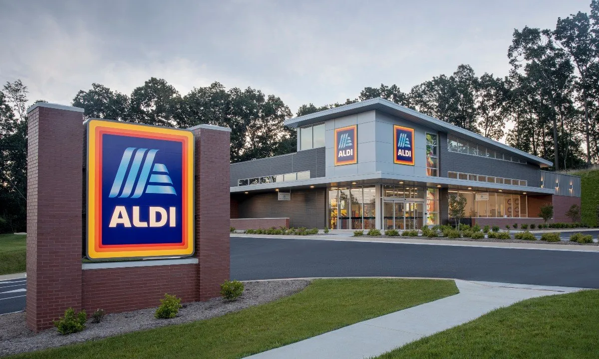 ALDI US continues its transition to natural refrigerants with nearly 500 of its U.S stores now using CO2 as the primary refrigerant.
