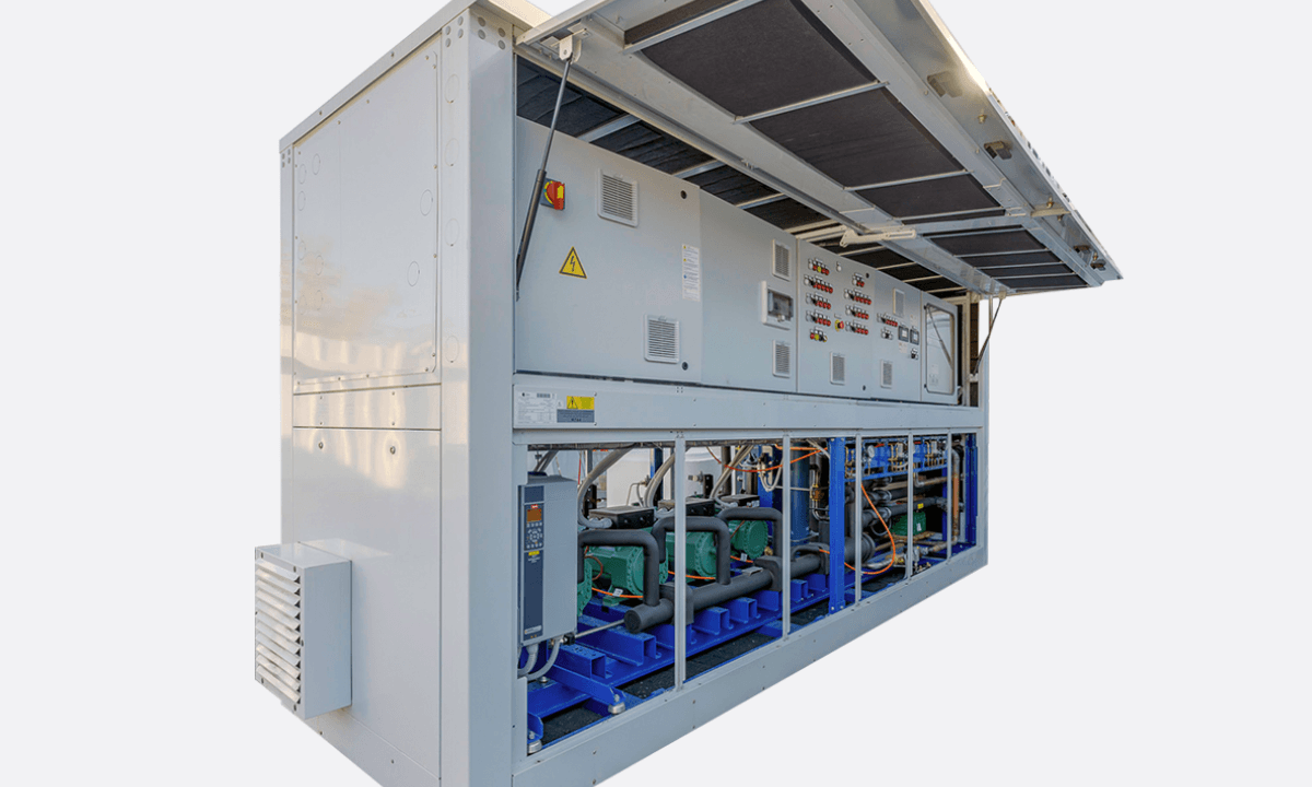 A Kysor Warren Epta US Eco2Large transcritical CO2 rack.