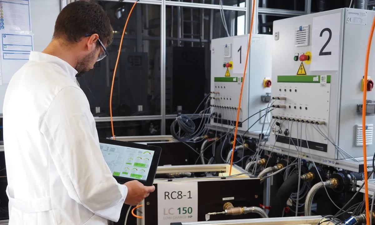 In the search for the best propane heat pump, dozens of combinations of components have been tested by the Fraunhofer Institute for Solar Energy Systems.