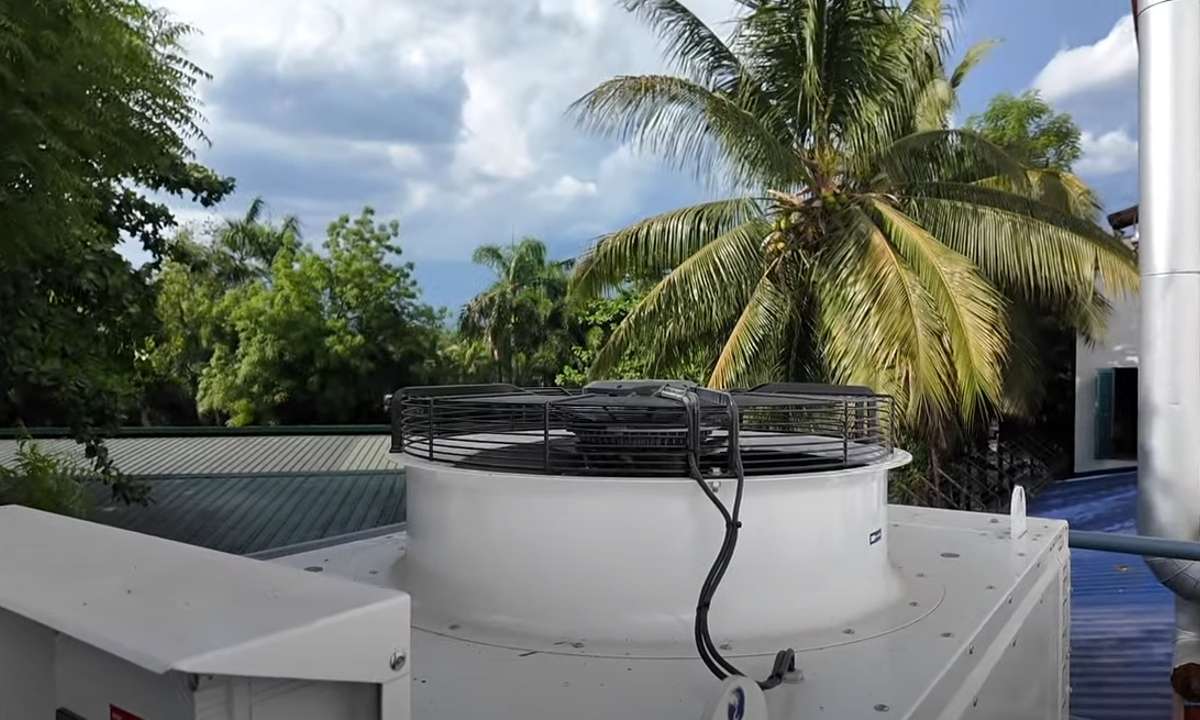 The CO2 system includes an outdoor gas cooler and evaporator from Güntner. (Source: CCI-Hub)