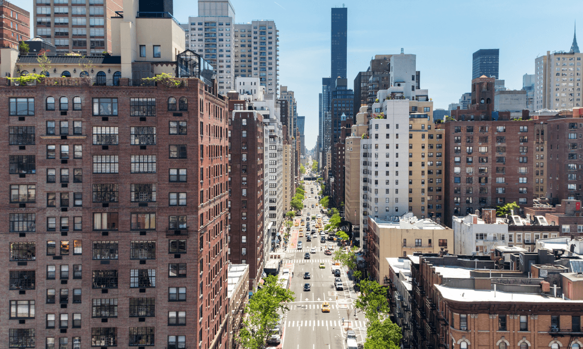 First Avenue in Manhattan. The Empire Technology Prize seeks to retrofit buildings like these in Manhattan with low-carbon heating technology.