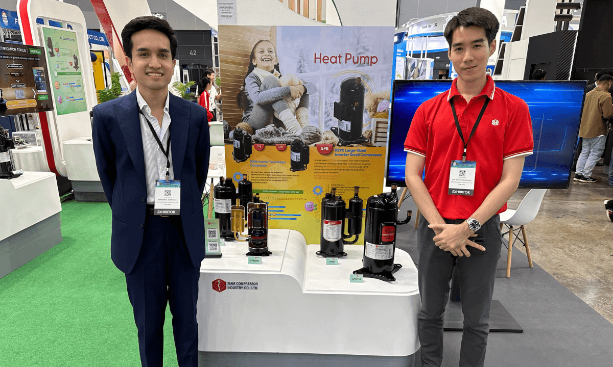 Sansarun Amornchai (left), Sales Engineer for Asia Pacific at SCI and Win Roonghiransakul, SCI's Sales Engineer for Europe, Middle East, America and Africa.
