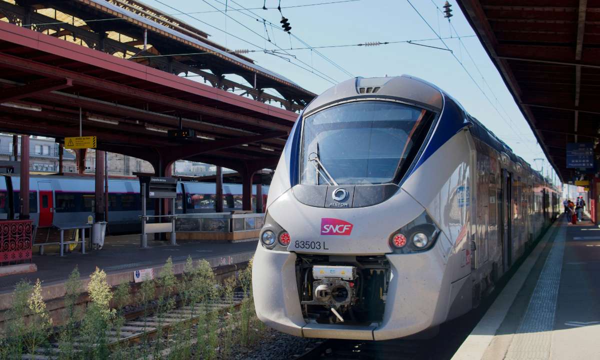 An SNCF train. Liebherr is supplying air-cycle refrigeration systems to SNCF trains.