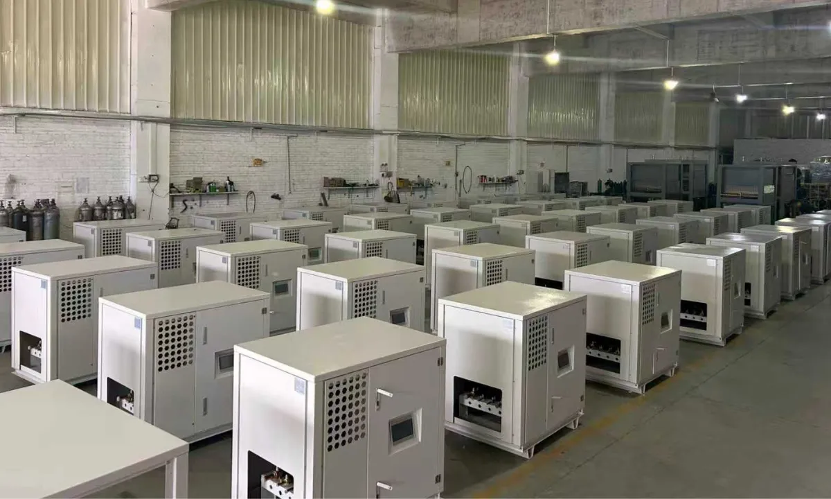 Water-to-air CO2 heat pumps manufactured by LYD. Photo credit: LYD
