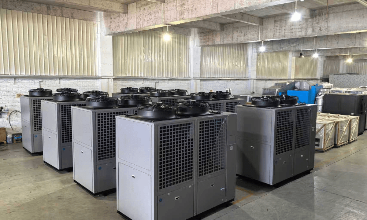 Air-source CO2 heat pumps manufactured by LYD. Photo credit: LYD