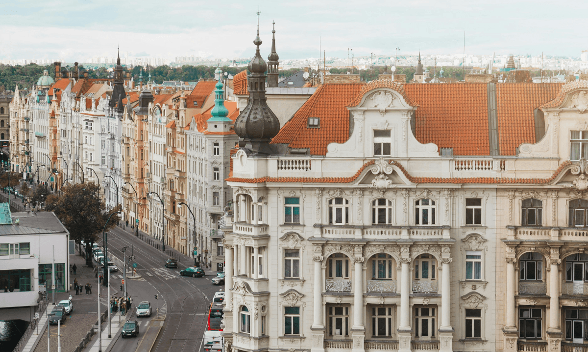The 2025 Industrial Heat Pumps Conference will be held in Prague. Photo credit: Daniel Frank for Pexels.