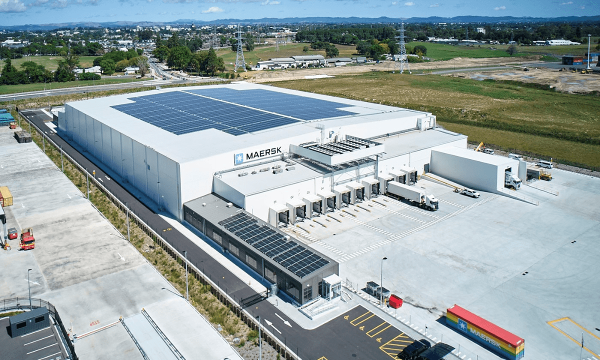An image of the Maersk Ruakura cold storage facility near Hamilton, New Zealand. The facility earned a 6 Star Rating per the country's Green Star Design & As-Built sustainability assessment, with a CO2 refrigeration system.
