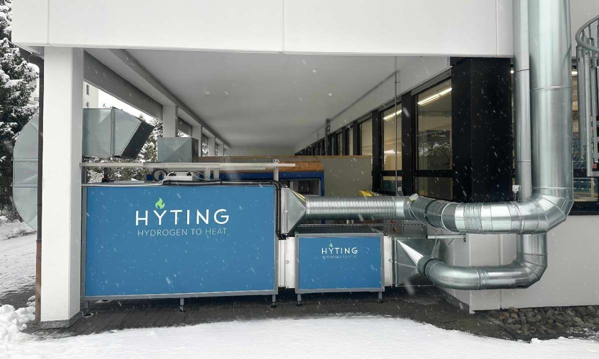 An image of HYTING's Catalytic Hydrogen Air-Heating System at the Flusys facility in Offenbach, Germany.