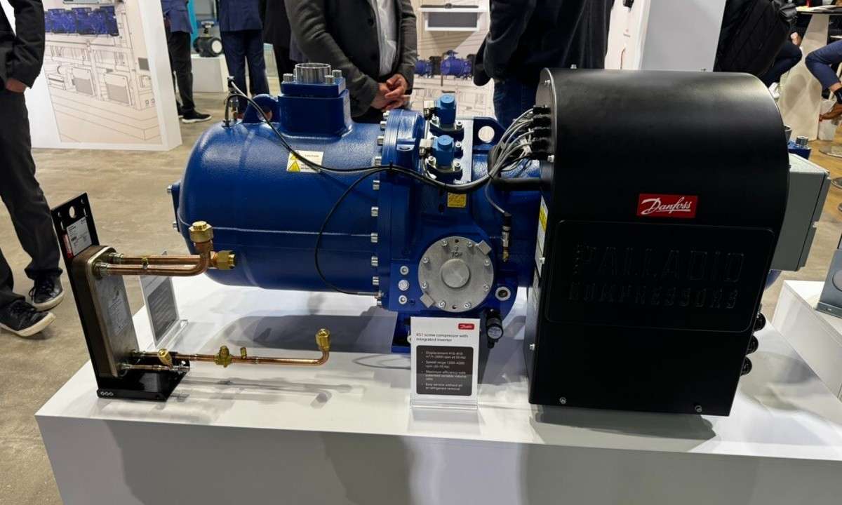 An image of Danfoss's KS1 compressor for hydrocarbons, including propane, isobutane and butane, on display at MCE 2026.