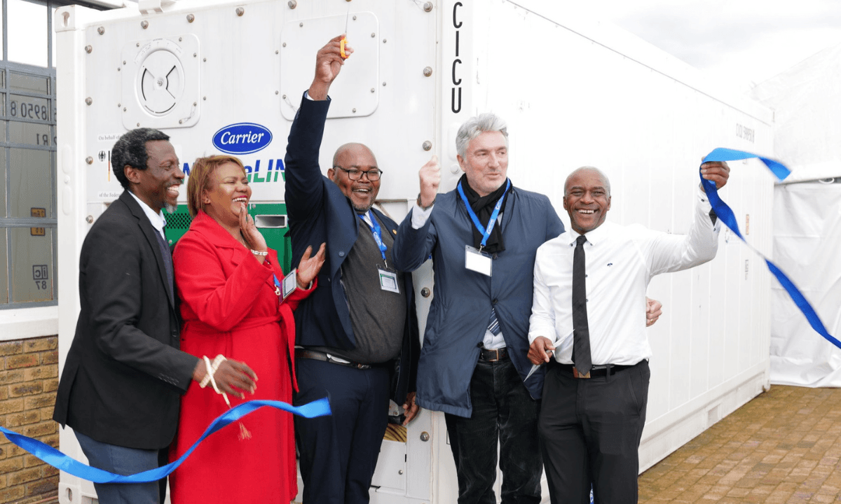 Carrier Transcold's CO2 reefer handover ceremony