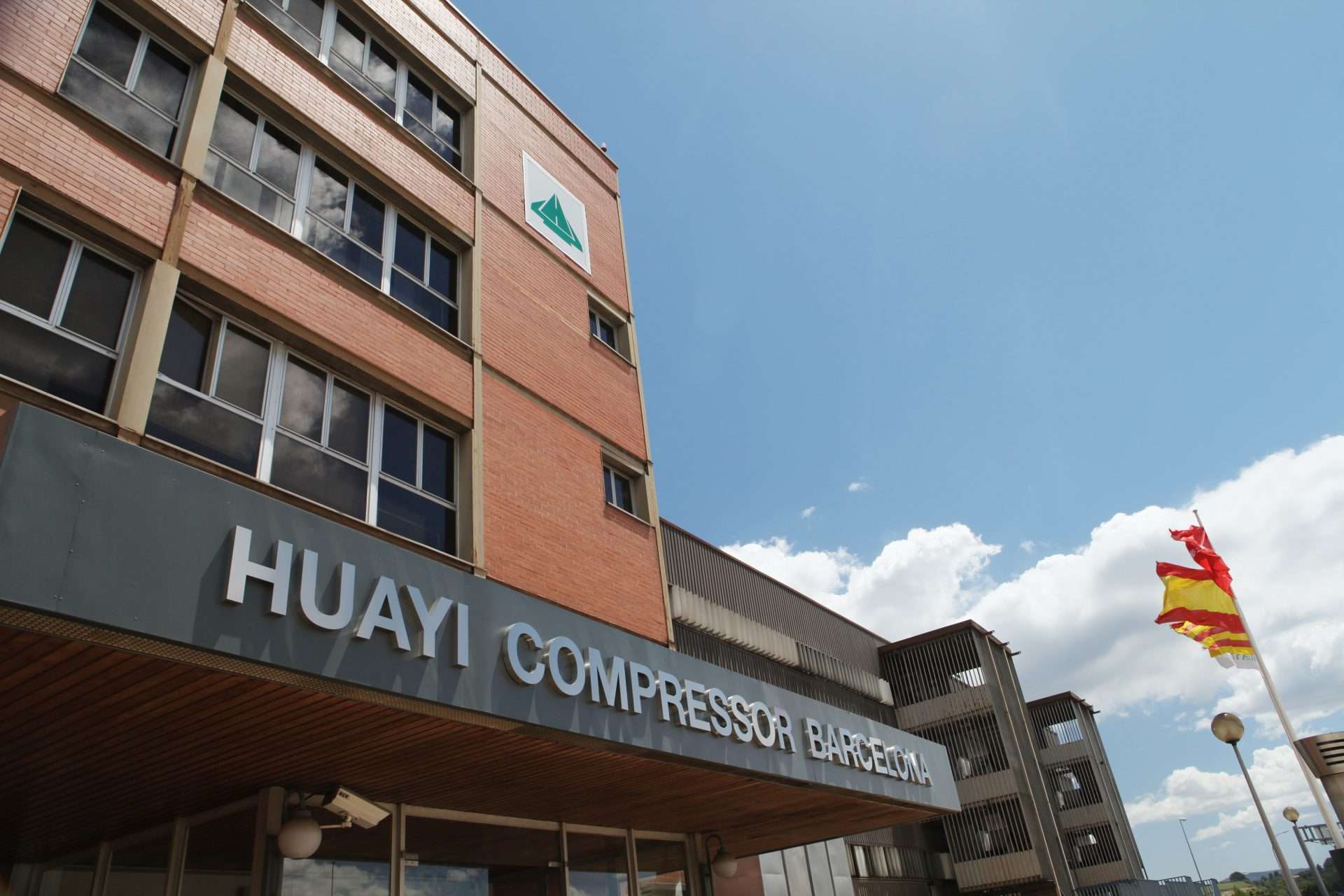 Huayi corporate image 1