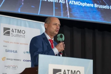 Peter Danzer, Deutsche Bahn, talking about train HVAC at ATMO Europe 2023.