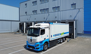 An electric truck fitted with ECOOLTEC's TM182 TRU. Photo credit: ECOOLTEC